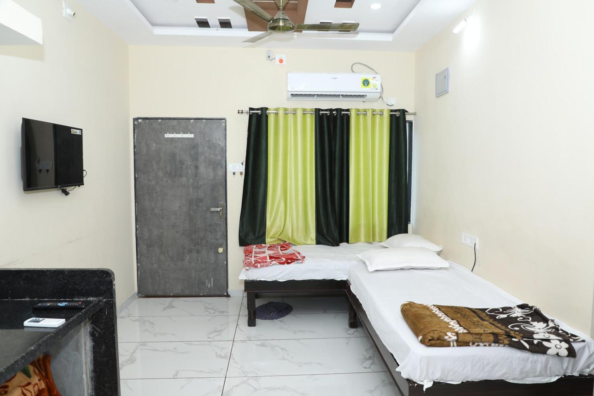 Aradhya Prime Home Stay Garudeshwar Bagian luar foto